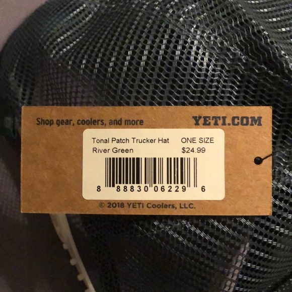(NEW) YETI Snapback Hat: Tonal Patch Trucker Hat - Picture 3 of 3